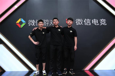 qq飞车手游WGC五月组队竞速冠军赛 Tz月光玫瑰夺冠